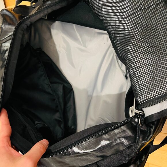 Patagonia®  Black Hole™ Duffel 45L - Picture 12 of 16